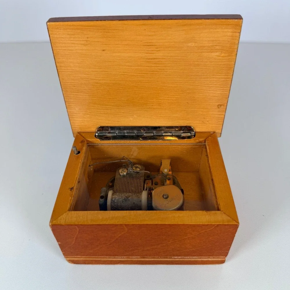 Vintage Wooden Music Box‎ with Hummel Illustration Hinged Lid little girls